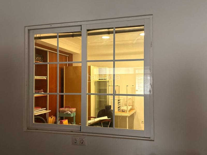 Foto f179f7ce-62ae-4715-b42f-a13554fb47d7. Locale commerciale in Camí Reial Valencia