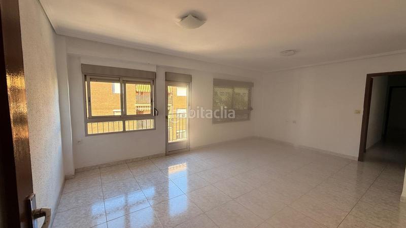 Foto 0a08238d-48ff-4cd3-815d-0746852a8f0a. Appartamento in Torrefiel Valencia