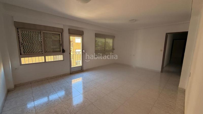 Foto 5a7902af-818f-4e79-81bb-2aedf584af9c. Appartamento in Torrefiel Valencia
