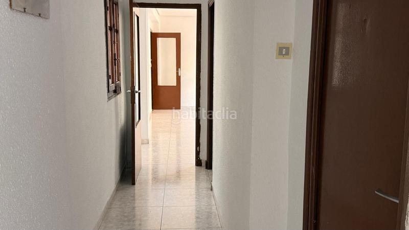 Foto a21cfa77-6d03-49d1-ba88-85f46c23745a. Appartamento in Torrefiel Valencia