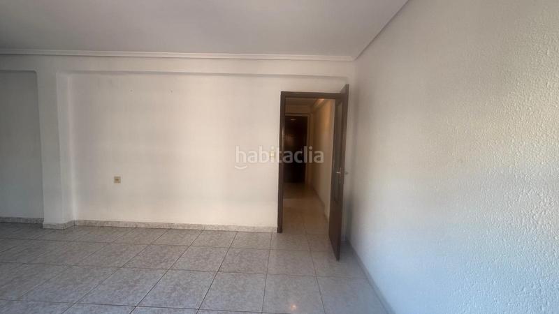 Foto f5b04866-10db-4dcc-bccb-18e24dce5d3e. Appartamento in Torrefiel Valencia