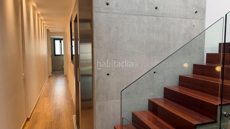 Foto 8ad43f0b-ee22-4e4a-8f0e-921edf4fcd79. Casa adossada a Silla
