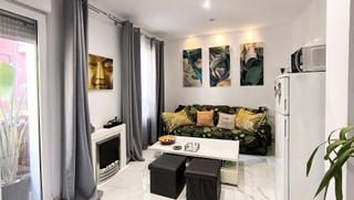 Maison  Calle conde de alacuas. Edificio con patio  dos viviendas,  ampliable a tres.