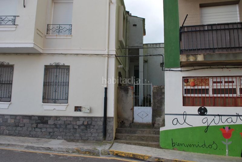 Foto 258bded5-74a3-44ff-89a6-fb53a0aa9518. Casa adossada amb aparcament a Jérica