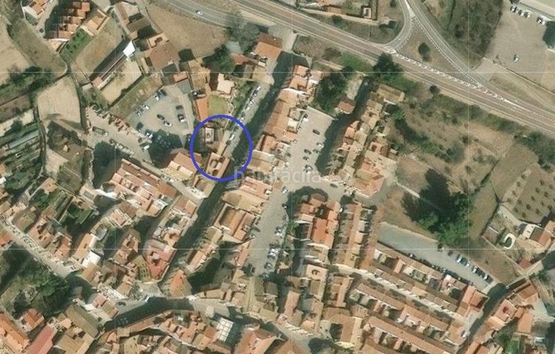 Foto c0aae459-5668-4c7d-a800-466e59a4bfd9. Casa adossada amb aparcament a Jérica