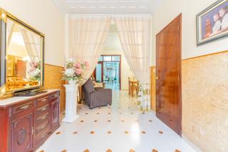 Casa  Cervantes. Casa de pueblo con patio y planta baja reformada  lista para ent