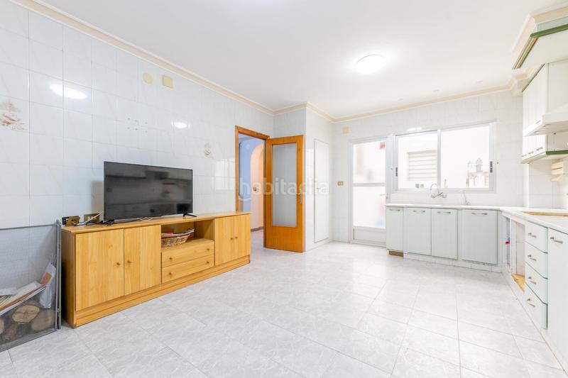 Foto e228f25f-5798-4084-a936-e4fcd48f2174. Piso  único todo exterior, muy luminoso y con espacios que ya no se encuentran! en Vall d´Uixó (la)