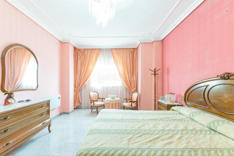 Foto eb499acc-cbac-4236-ac4f-dd285ffb43a6. Piso  único todo exterior, muy luminoso y con espacios que ya no se encuentran! en Vall d´Uixó (la)