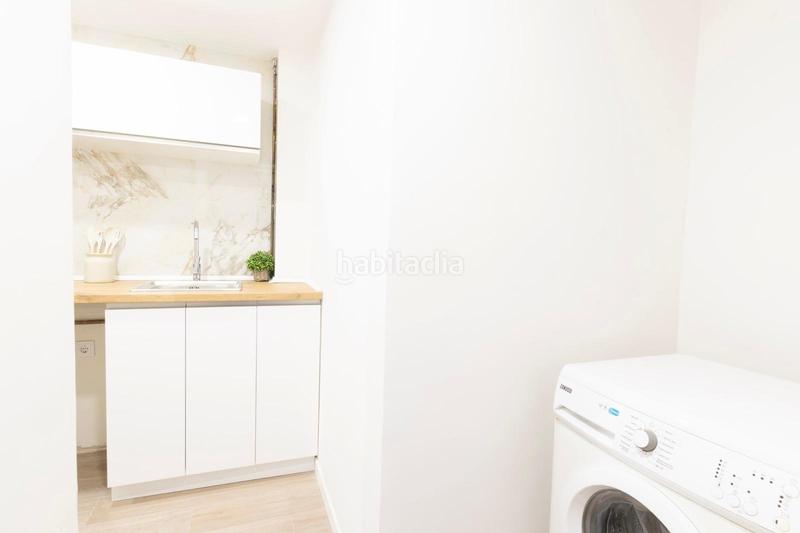 Foto 332b631f-70a2-452a-a84c-e89bdf70a188. Apartamento moderno, acogedor y renovado tu próximo hogar en monteolivete en Valencia