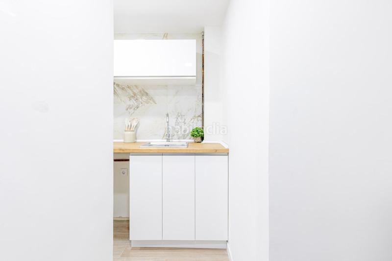 Foto d63e0eeb-a028-4ddb-8513-a83372ad9708. Apartamento moderno, acogedor y renovado tu próximo hogar en monteolivete en Valencia