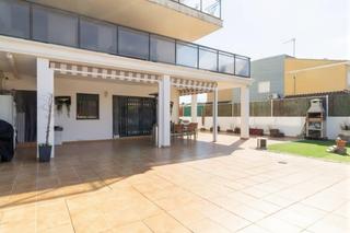 Miete Etagenwohnung  Calle benimodo 7. Venta o alquiler piso en un residencial de náquera