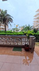 Piso  França de. Piso semireformado a un paso de la playa en miramar
