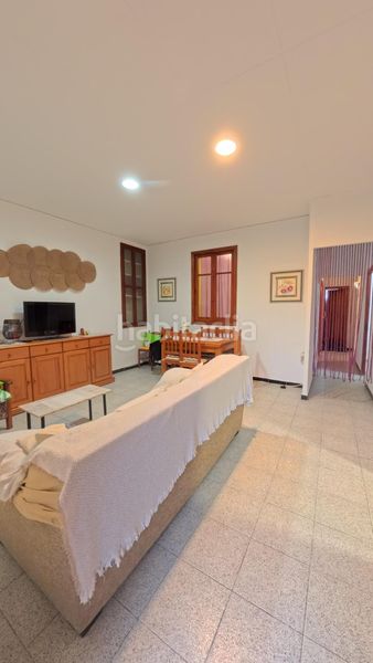 Foto d7dce871-26a0-49e4-a001-96c3802dec0e. Pis a Miramar