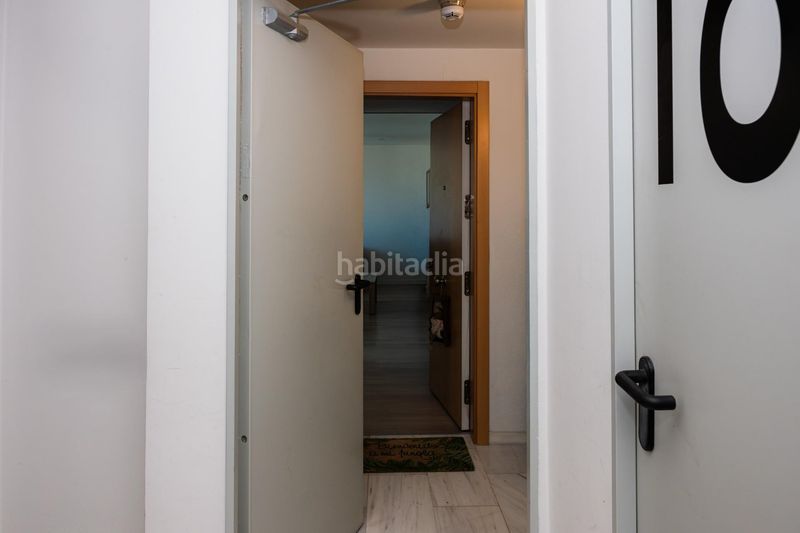 Foto 12bf2c38-fd50-48c1-be83-a45a5e8d0f13. Pis amb calefacció aparcament piscina a Malilla Valencia