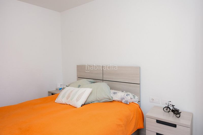 Foto a75fa799-3c27-4599-bd15-0dcba934ce04. Pis amb calefacció aparcament piscina a Malilla Valencia