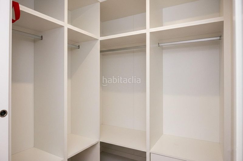 Foto f9f2e82b-b6b0-4e59-b50c-ea5af8260d06. Pis amb calefacció aparcament piscina a Malilla Valencia