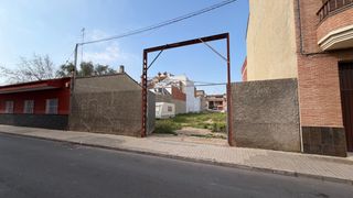 Terreny residencial a Calle de Rafelbunyol 10