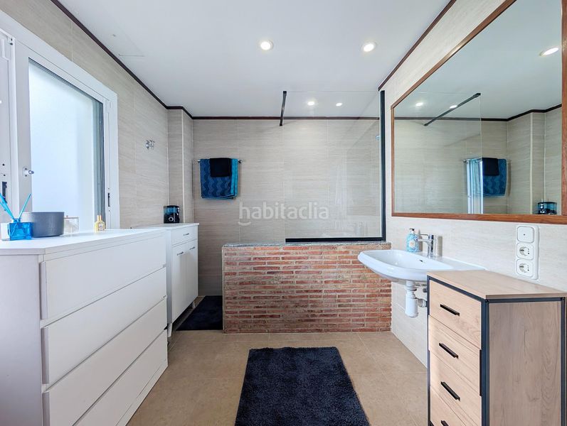 Foto 693d7f58-1b4f-4b72-a5af-e9ff8eb59a28. Chalet en calle c navarres (alf) 5 exclusividad y confort en alfinach en Puçol