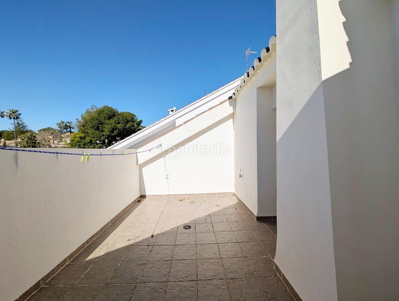 Foto 74cbf7ab-6f77-45c4-a045-9dd93d1c74be. Chalet en calle c navarres (alf) 5 exclusividad y confort en alfinach en Puçol