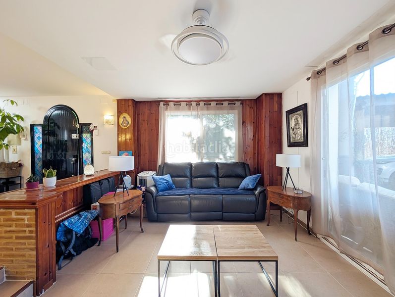 Foto 8339a2e0-44e6-46e0-b1db-be19316bc71d. Chalet en calle c navarres (alf) 5 exclusividad y confort en alfinach en Puçol