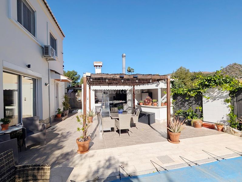 Foto ba8faa6a-4b6e-4fb2-8025-ae6197c69e19. Chalet en calle c navarres (alf) 5 exclusividad y confort en alfinach en Puçol