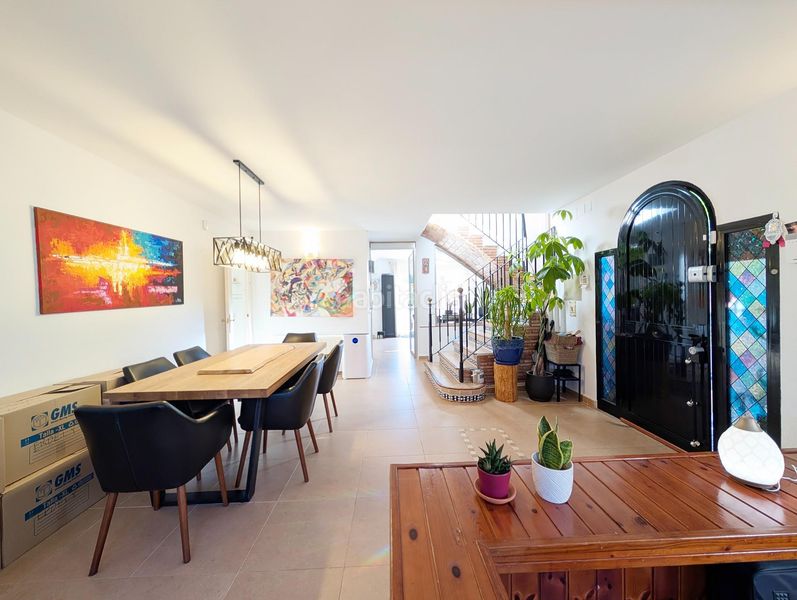 Foto f3b93528-b4c6-4224-a9ba-132aab101db5. Chalet en calle c navarres (alf) 5 exclusividad y confort en alfinach en Puçol