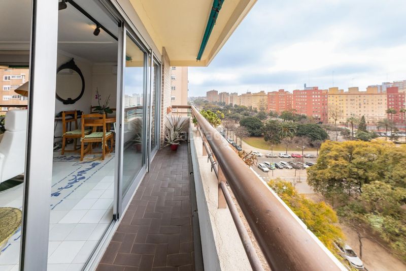 Foto 3435c39e-ceaa-4c3c-a655-6ed77af3eee4. Pis amb aparcament a Ciutat Jardí Valencia