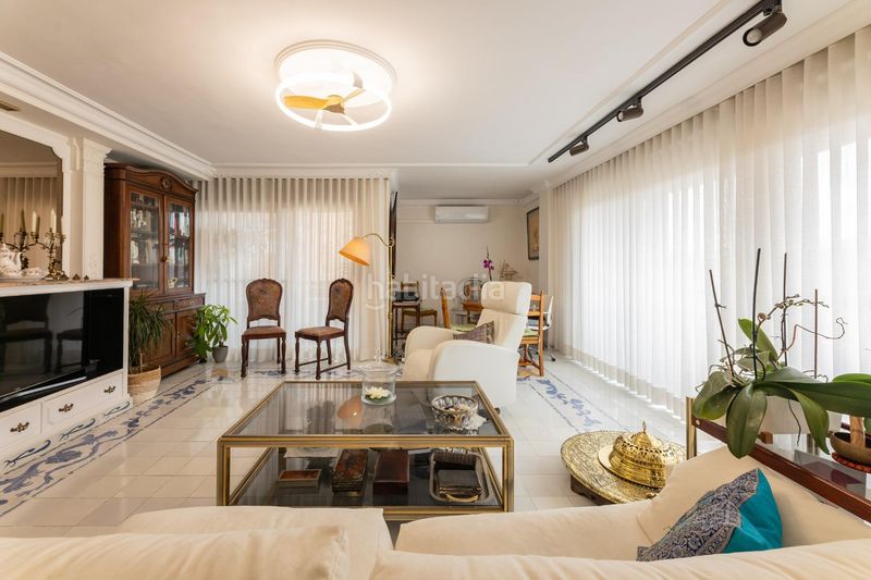 Foto 3f19508e-272b-4448-8596-e61bc54721e0. Pis amb aparcament a Ciutat Jardí Valencia