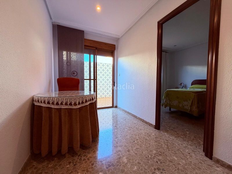 Foto d61490f2-589d-49a9-ac5d-f51256a5447c. Casa amb aparcament a Meliana