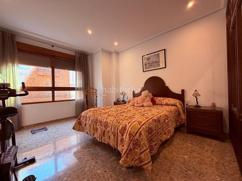 Foto f96ea37a-babf-4f21-a441-6cab3785d418. Casa amb aparcament a Meliana