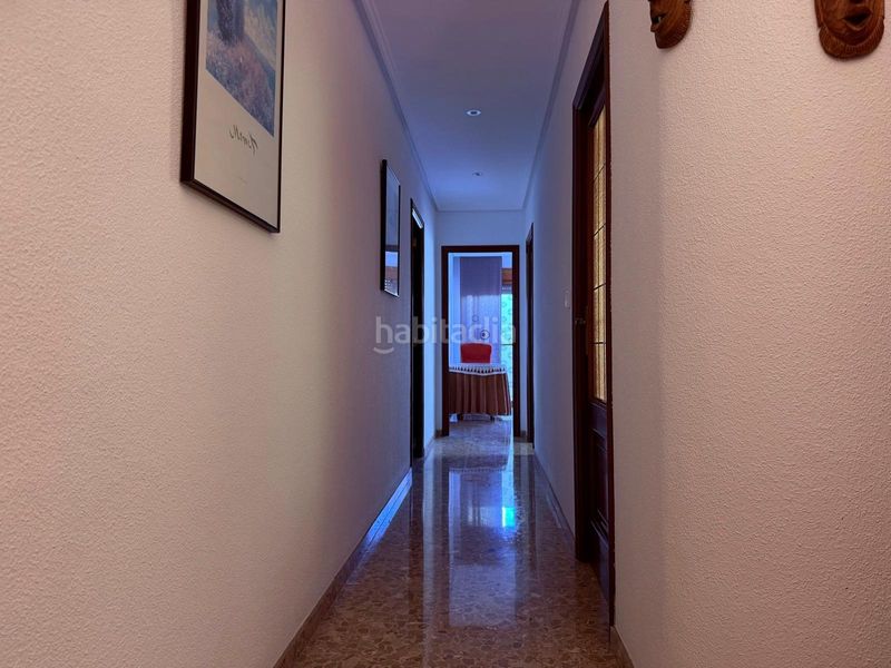Foto fc3faae7-6b8f-4191-b6a9-31e5bf3d66e6. Casa amb aparcament a Meliana