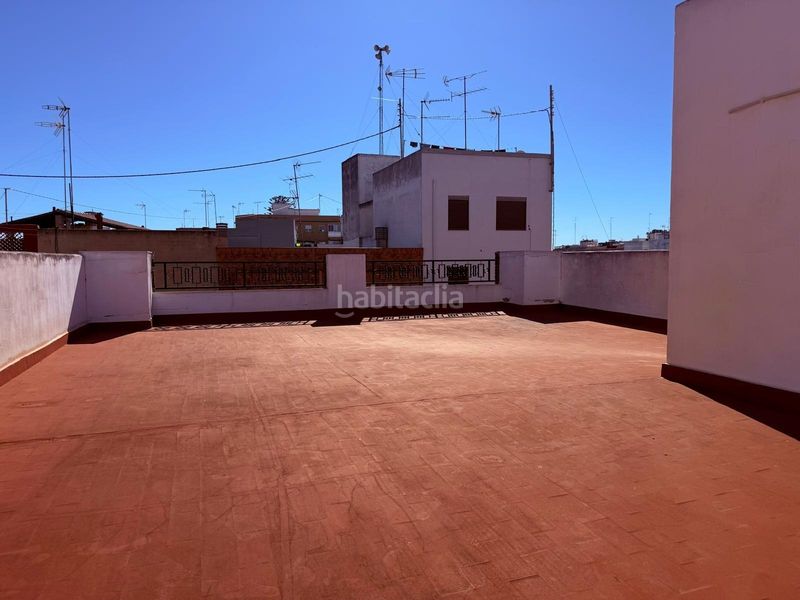 Foto fed85208-6bc2-493f-a86a-c399226c4ce5. Casa amb aparcament a Meliana