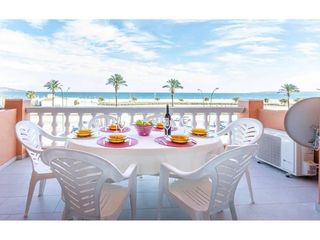 Miete Appartement  Passeig salins 1ª linia. Piso de alquiler en empuriabrava passeig marítim empuriabrava