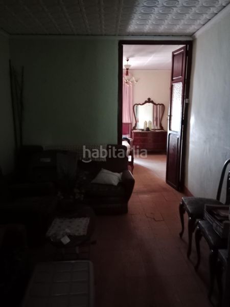 Foto 4fee449a-bef3-46f3-b46f-2fd1e0fdbc0f. Casa a calle calle la fuente 19 a Benifaió