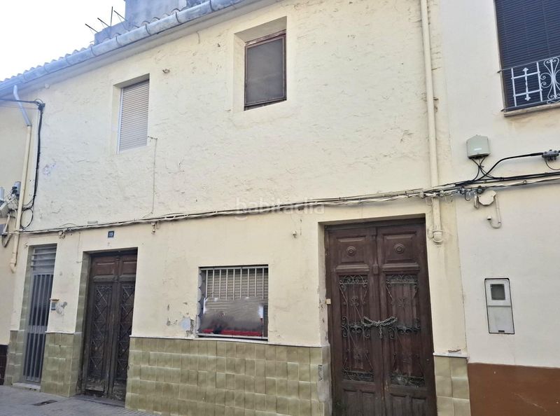 Foto 894d4c45-806b-4c43-92e7-ae3dd68e37ff. Casa a calle calle la fuente 19 a Benifaió