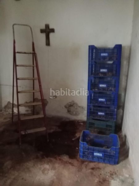 Foto ff6edc37-ec86-404d-909a-6a02c2ce2c6f. Casa a calle calle la fuente 19 a Benifaió