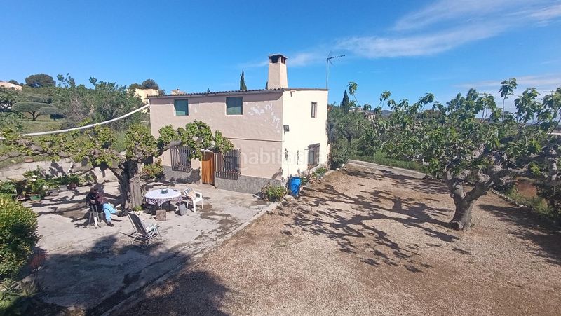 Foto b534700a-18c2-4ee5-adc9-52787dd58040. Xalet amb aparcament piscina a El Llombo Ontinyent