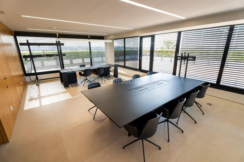 Foto a1909071-4eb0-4905-a56e-bfe3eaaaf0c5. Oficina sede corporativa de alta eficiencia, diseño arquitectónico y espacios de trabajo premium en Pobla de Vallbona (la)