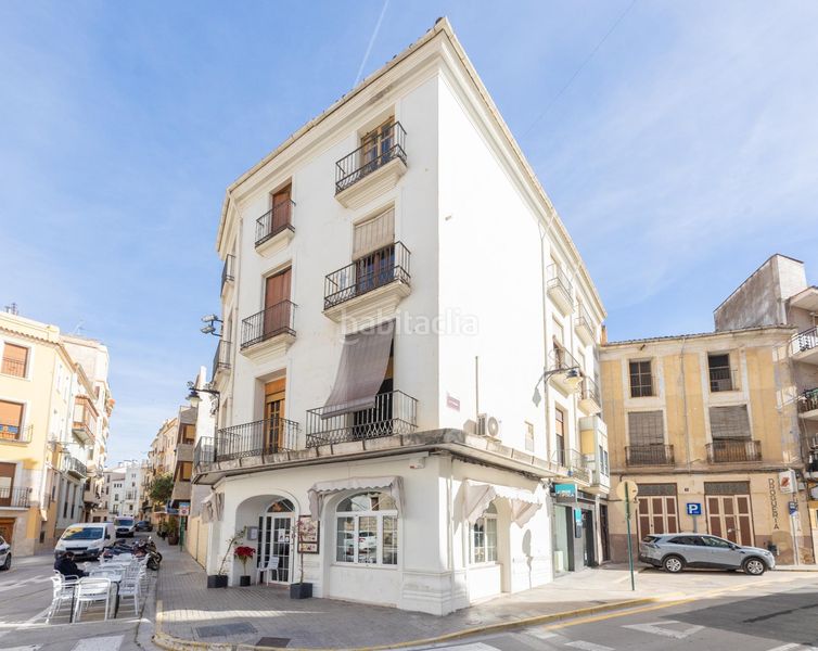 Foto 2fea05d0-9d0e-42ff-9fda-d62e5b2d1c91. Pis a Centro Ontinyent