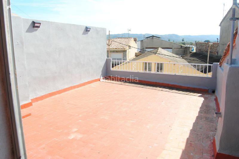 Foto d6279f22-5771-43a5-af5e-bfeedcbf915f. Casa a Carcaixent