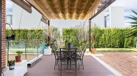 Foto ec067d86-fdf8-43b0-8754-126c11ba47cd. Casa amb aparcament piscina a Torre en Conill-Cumbres de San Antonio Bétera