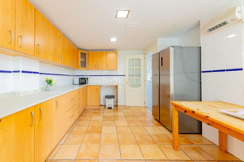 Foto bd1302ab-4a01-4692-8816-37d05b6f724a. Casa adossada amb calefacció aparcament piscina a Bétera