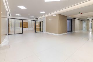 Office space  Pasaje doctor bartual moret 5. Oportunidad de inversión oficina en entresuelo en zona universit