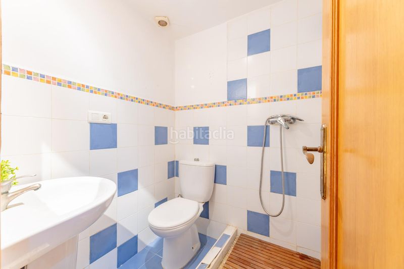 Foto 0d3e0e55-3e9e-438b-ad19-bc3b5c2ffec2. Casa amb calefacció a El Cabanyal-El Canyamelar Valencia
