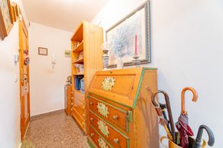 Etagenwohnung in Núcleo Urbano. Luminoso, céntrico y listo para entrar a vivir en la pobla de va