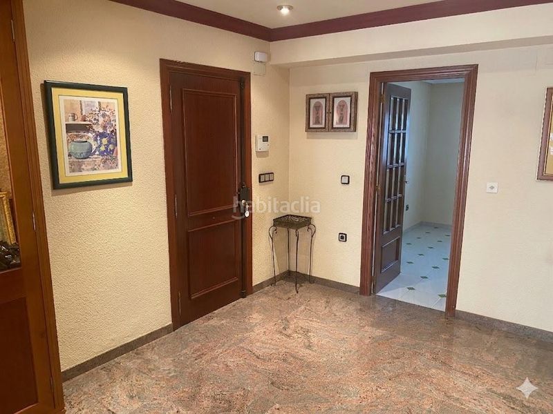 Foto fd3cf376-c8ed-4adf-ac82-0e3101cfac67. Pis a Silla