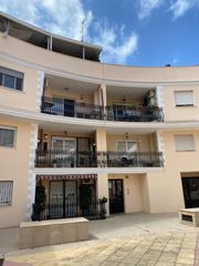 Appartement à Carcaixent. Segundo piso con ascensor con vistas a plaza peatonal