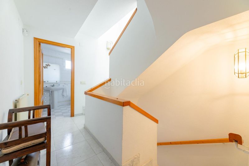 Foto 5c03eb36-db51-4458-8907-b4cd1d02dd53. Casa adossada amb aparcament a Mas Camarena Bétera