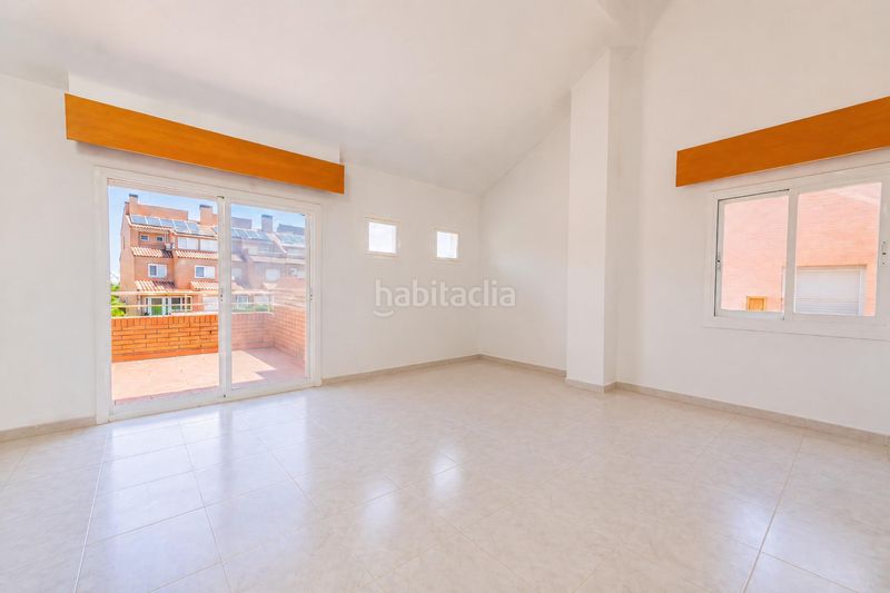 Foto ef710ca2-162c-425c-b1af-c3e4f7fbe4ad. Casa adossada amb aparcament a Mas Camarena Bétera