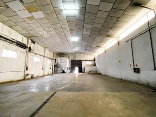 Lloguer Nau industrial  Calle cementeri 8. Nave industrial en alquiler  operatividad, accesibilidad y ubica